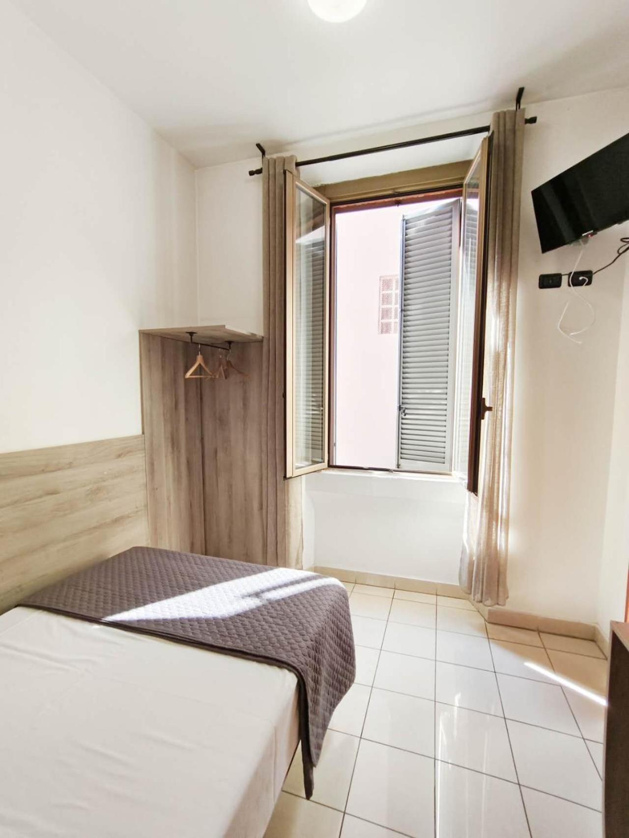 Hotel Mondial Milano Exterior foto